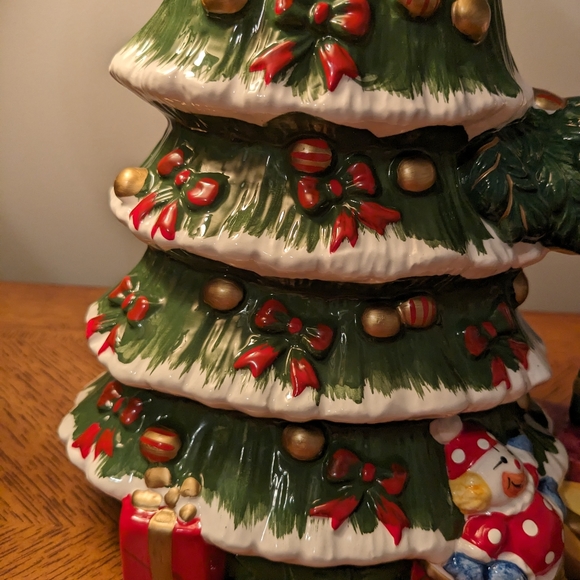 Vintage World Bazaars Inc Hand Painted Christmas Tree Pitcher Original Box - Picture 10 of 11